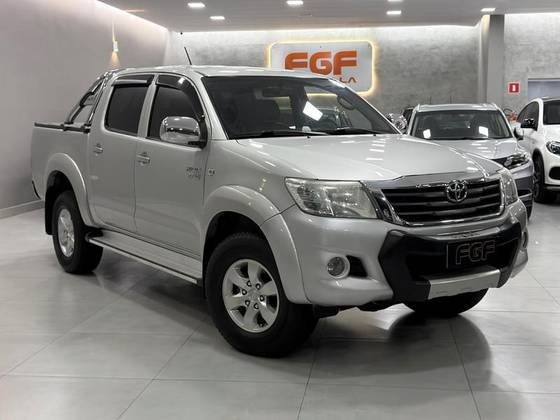 TOYOTA HILUX 2.7 SR 4X2 CD 16V FLEX 4P AUTOMÁTICO TOYOTA HILUX 2.7 SR 4X2 CD 16V FLEX 4P AUTOMÁTICO